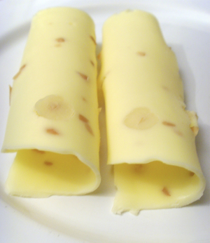 Käse mit Walnuss