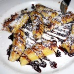 1. Dessert: Warme Bananen mit Schokolade und Kokosraspel