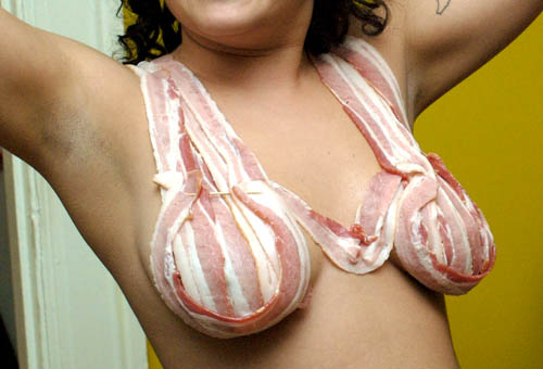 bacon-bra-01 Noch kein Geschenk für die Freundin? Darüber freut sie sich bestimmt!