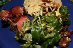 Schweinelendchen - Schinken mit Salat und Spätzle Schweinelendchen - Schinken mit Salat und Spätzle